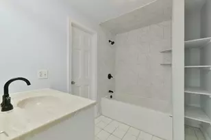 1045 Washington St, Newton, MA 02465 - Photo 12