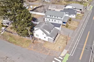 328 Newton St, South Hadley, MA 01075 - Photo 20