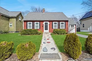 20 James St, Taunton, MA 02780 - Photo 2