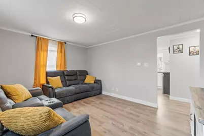 1430 Mammoth Rd, Dracut, MA 01826 - Photo 12