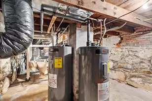 29 Kingsbury Ave, Haverhill, MA 01835 - Photo 18