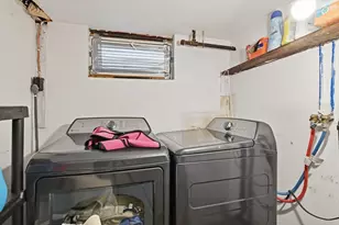 24 Jasper St, Springfield, MA 01109 - Photo 38