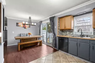 19 New Ludlow Rd, Granby, MA 01033 - Photo 12