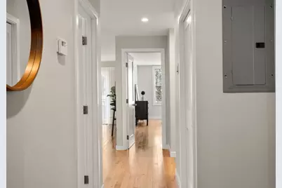 25 Holly Ln #1D, Brookline, MA 02467 - Photo 10