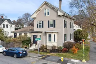 1 Maverick St, Marblehead, MA 01945 - Photo 2