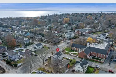 1 Maverick St #2, Marblehead, MA 01945 - Photo 4