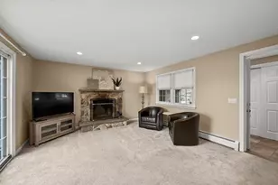 12 Old Carriage Dr, Wilbraham, MA 01095 - Photo 4