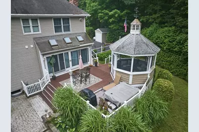 9 Santom St, Auburn, MA 01501 - Photo 36