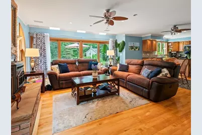 9 Santom St, Auburn, MA 01501 - Photo 12