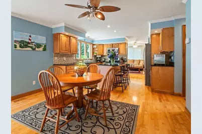 9 Santom St, Auburn, MA 01501 - Photo 8