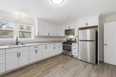 50 Frank St #50, Dracut, MA 01826 - Photo 4