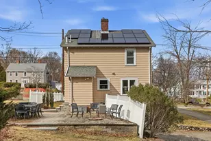 138 Pleasant St, Woburn, MA 01801 - Photo 24