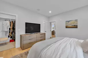 5245 Washington St, Boston, MA 02132 - Photo 18