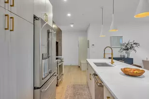 5245 Washington St, Boston, MA 02132 - Photo 6