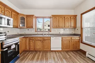 10 Almont Ave, Worcester, MA 01604 - Photo 10