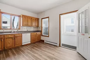 10 Almont Ave, Worcester, MA 01604 - Photo 12