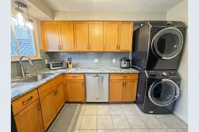 252 West St #3, Amherst, MA 01002 - Photo 16