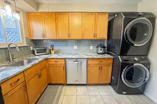 252 West St, Amherst, MA 01002 - Photo 16