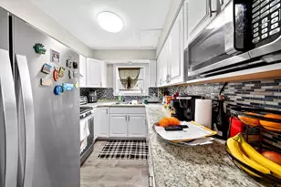 113 Dover St, Fall River, MA 02721 - Photo 18