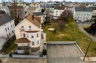 113 Dover St, Fall River, MA 02721 - Photo 2