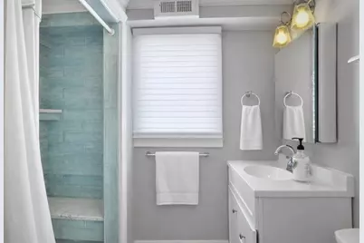 28 E St, Hull, MA 02045 - Photo 24