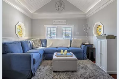 28 E St, Hull, MA 02045 - Photo 10