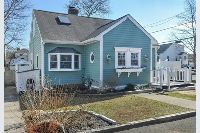 28 E St, Hull, MA 02045 - Photo 4