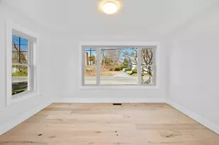 204 Green St, Marblehead, MA 01945 - Photo 12