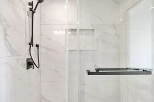 204 Green St, Marblehead, MA 01945 - Photo 22