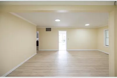 26 Steven Rd, Westborough, MA 01581 - Photo 8