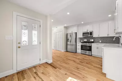 39 Spring St, Boston, MA 02132 - Photo 8