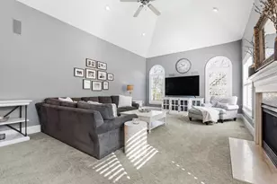 43 Lenox Dr, Franklin, MA 02038 - Photo 4