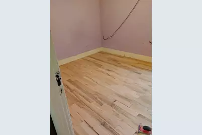 23 Suffolk St, Worcester, MA 01604 - Photo 8