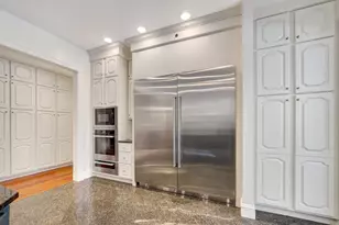 451 Wellesley St, Weston, MA 02493 - Photo 8