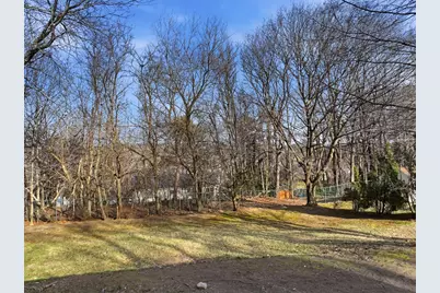 18 Carroll St, Auburn, MA 01501 - Photo 8