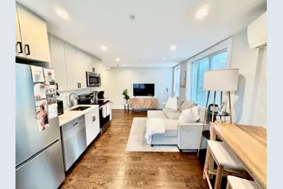 366 Hanover #6, Boston, MA 02113 - Photo 2