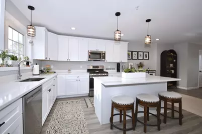 550 Spring Street #2, Fall River, MA 02721 - Photo 4