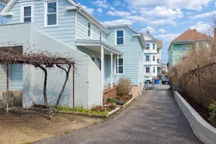 20 Adams St, New Bedford, MA 02746 - Photo 4