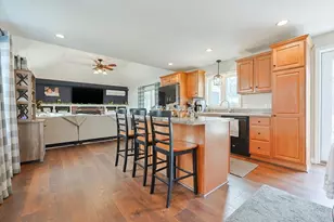 412 Broadway, North Attleboro, MA 02760 - Photo 2
