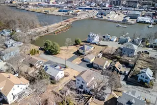 4 Bass St, Beverly, MA 01915 - Photo 40