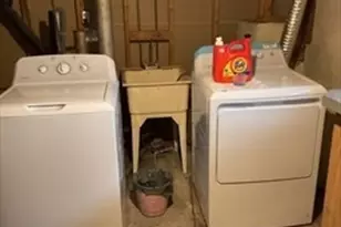 9 Montgomery St, Westfield, MA 01085 - Photo 24