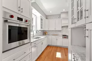 53 University Rd, Brookline, MA 02445 - Photo 8