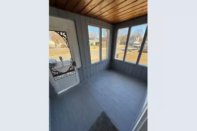 98 Elijah St, Springfield, MA 01109 - Photo 4