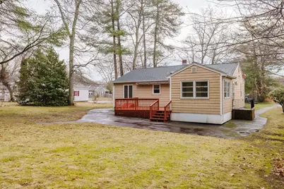 25 Acorn St, Middleborough, MA 02346 - Photo 8