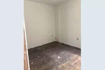 632 S East, Holyoke, MA 01040 - Photo 8