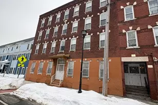 632 S E, Holyoke, MA 01040 - Photo 18