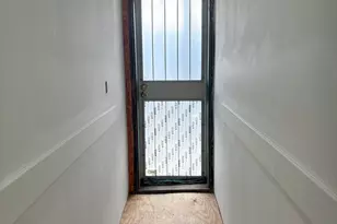 632 S E, Holyoke, MA 01040 - Photo 4