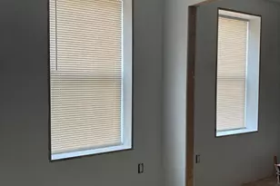 632 S E, Holyoke, MA 01040 - Photo 10