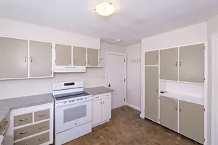 20 Ashland St, Worcester, MA 01609 - Photo 24