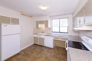 20 Ashland St, Worcester, MA 01609 - Photo 18